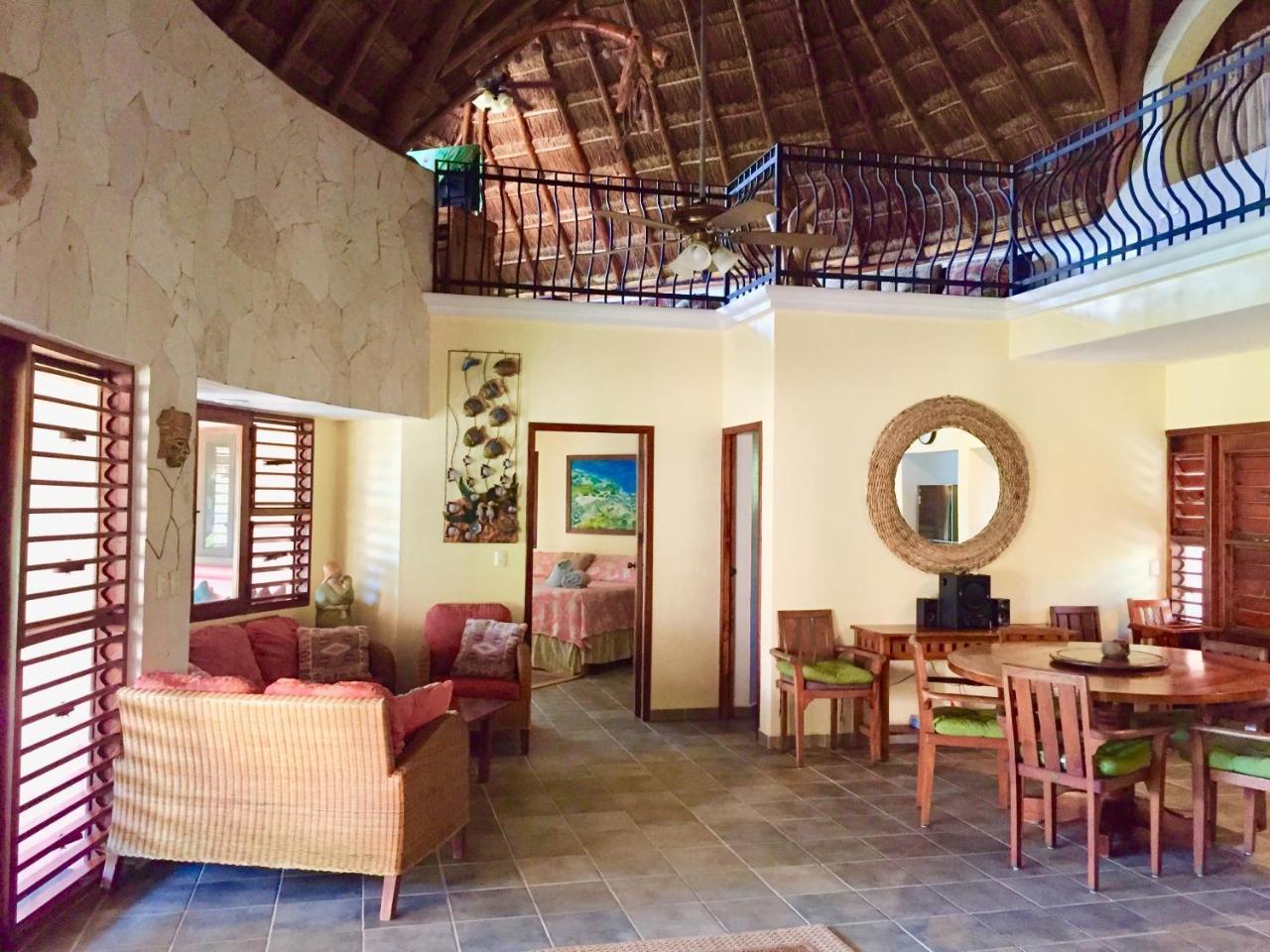 Nah Uxibal Villa And Casitas Тулум Екстериор снимка