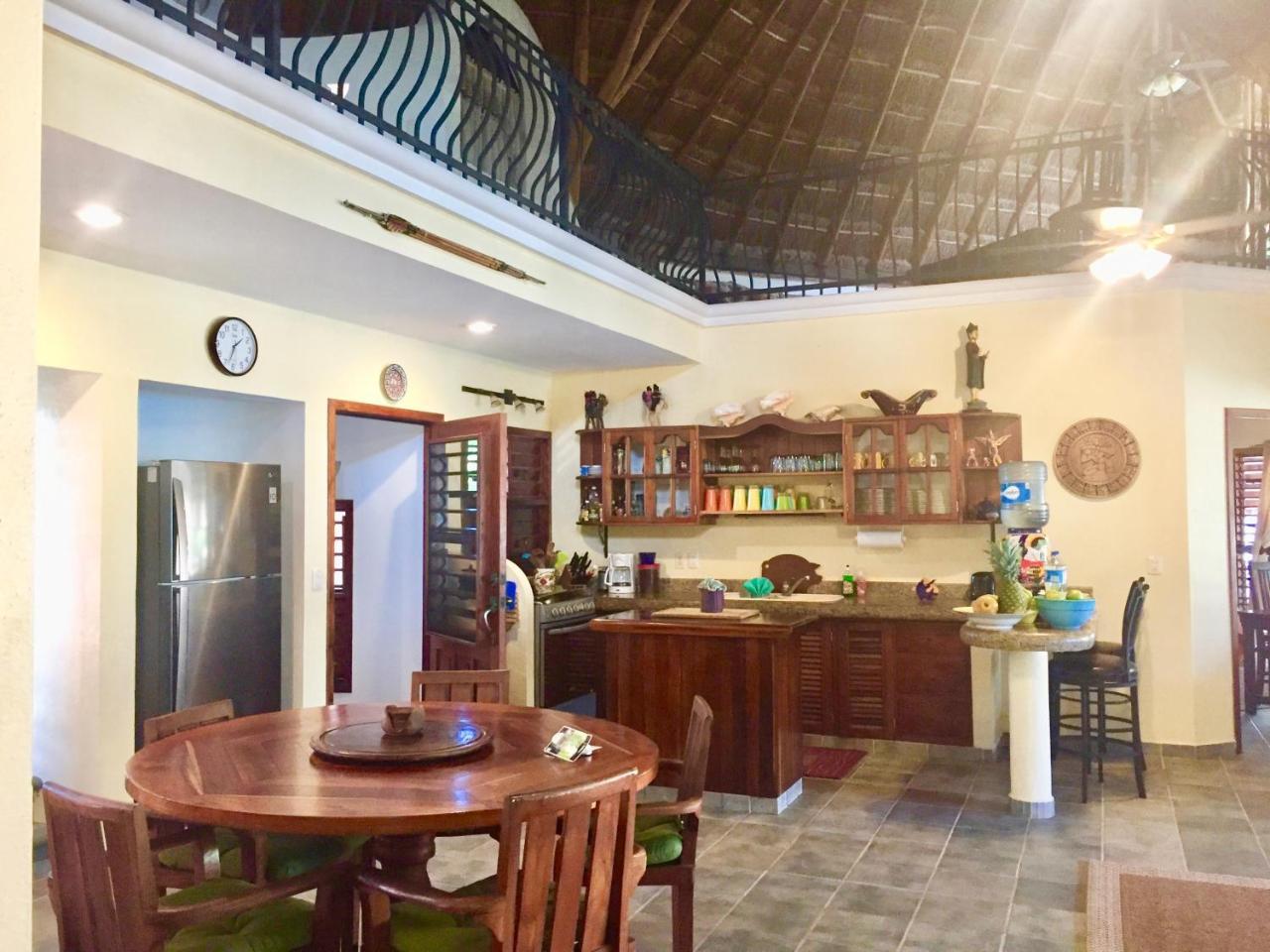 Nah Uxibal Villa And Casitas Тулум Екстериор снимка