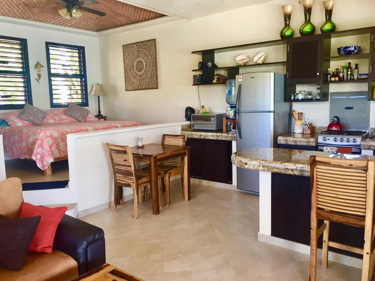 Nah Uxibal Villa And Casitas Тулум Екстериор снимка
